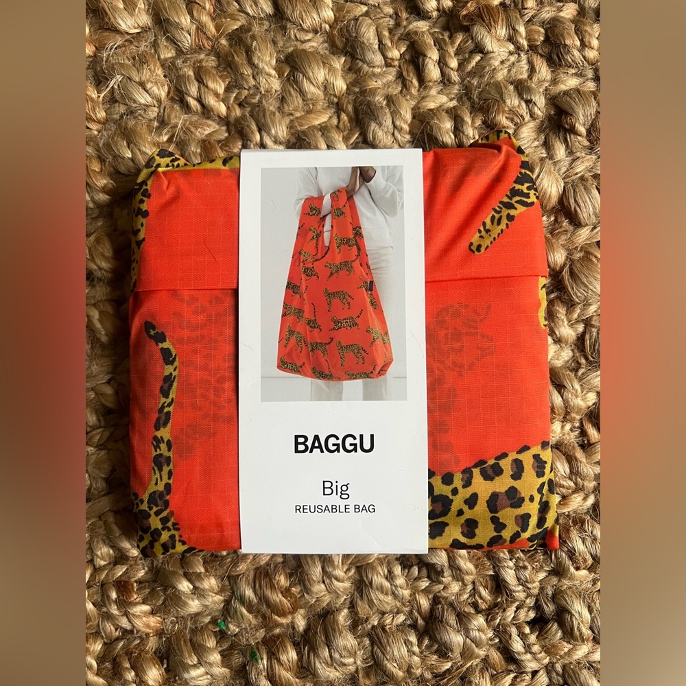Big BAGGU in Bengal Cat Print